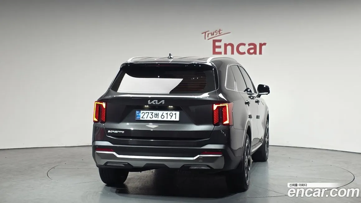Kia Sorento — фото 4