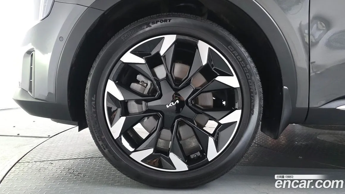 Kia Sorento — фото 8
