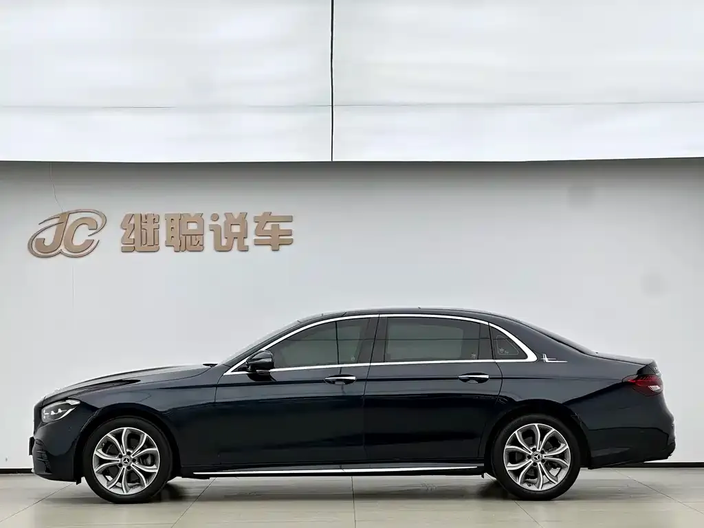 Mercedes-Benz E-Class 2022 из CN, фото 4