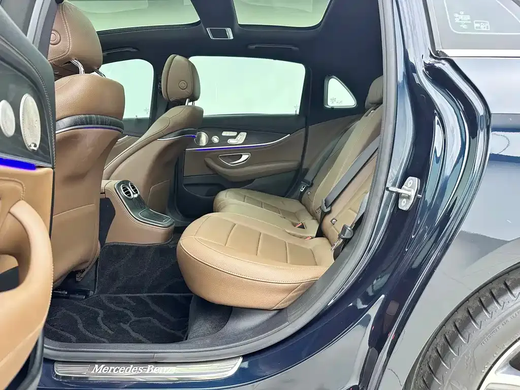 Mercedes-Benz E-Class 2022 из CN, фото 9