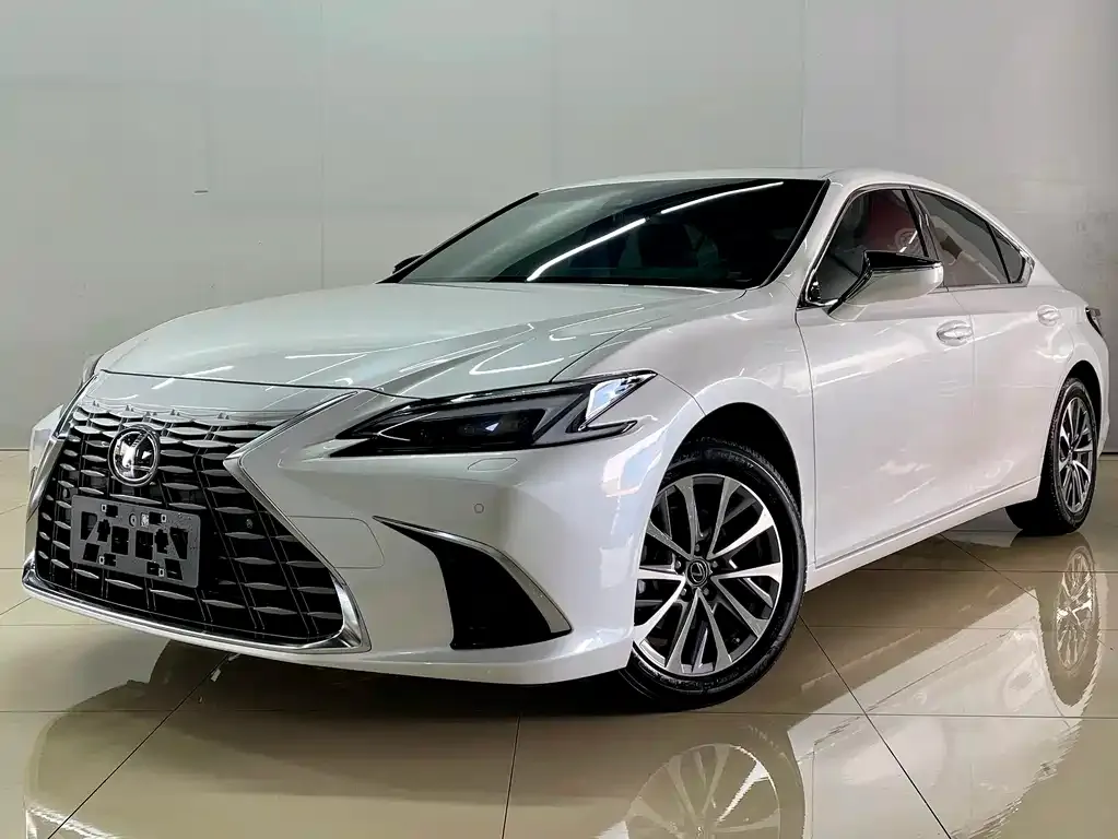 Lexus ES 2026 из CN, фото 8
