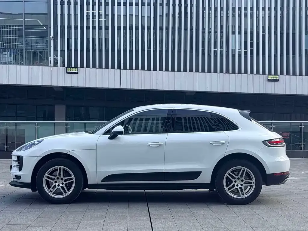 Porsche Macan 2021 из CN, фото 6
