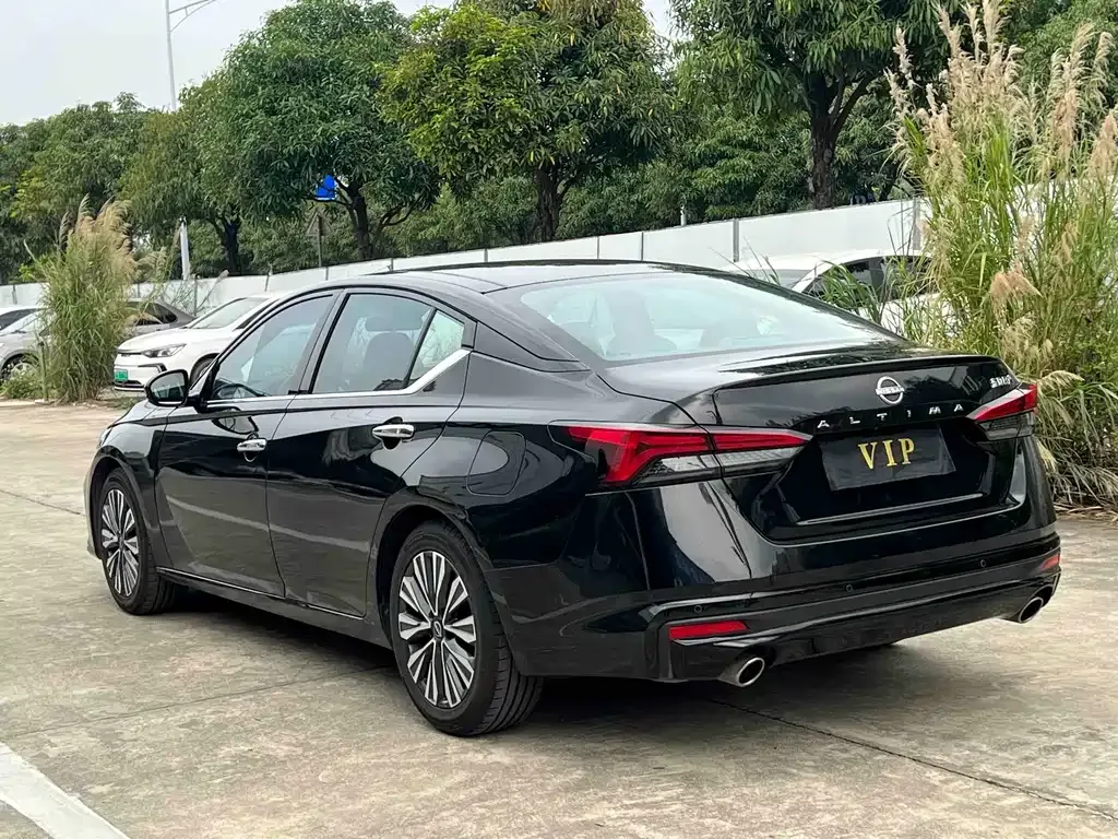 Nissan Teana 2023 из CN, фото 3