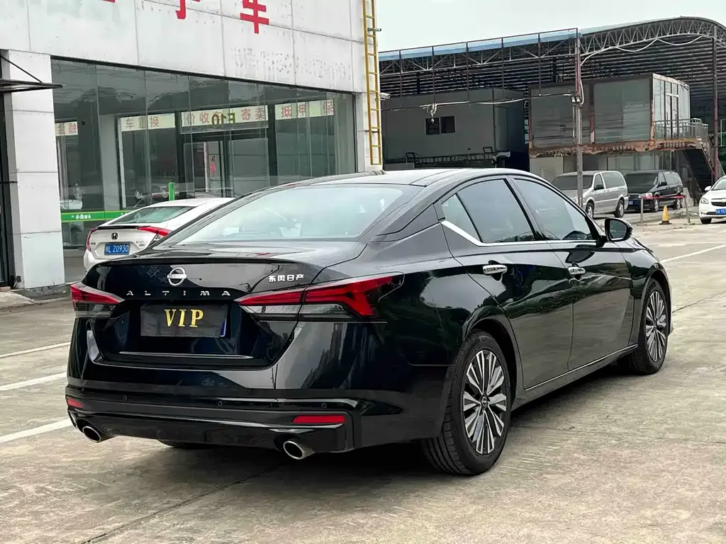 Nissan Teana 2023 из CN, фото 2