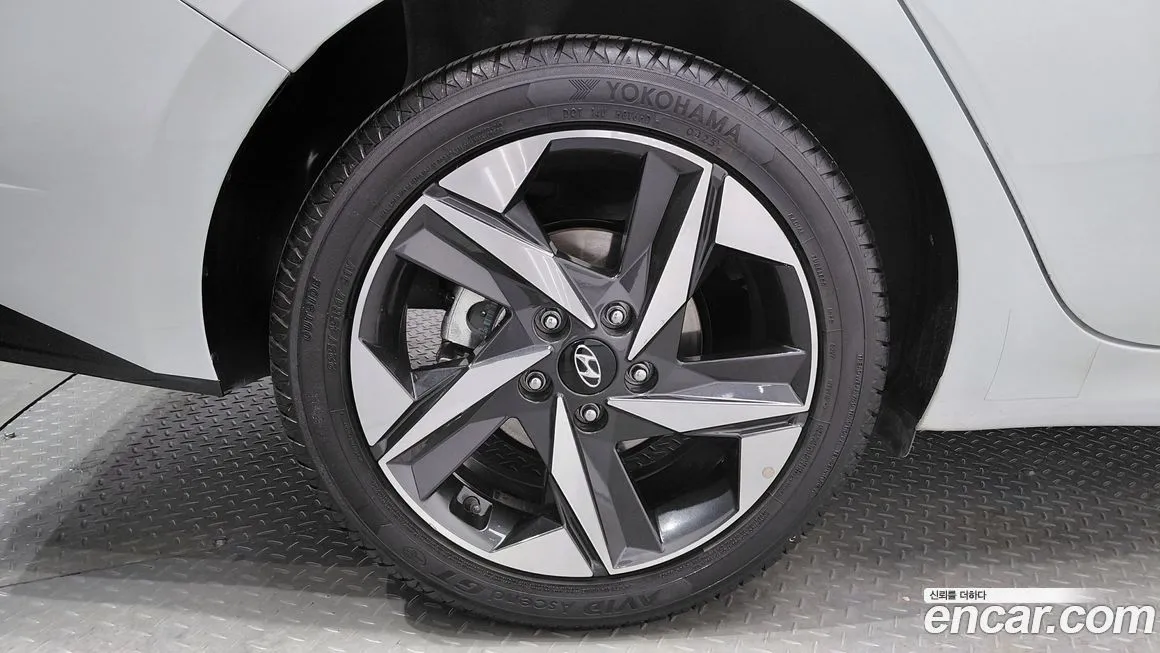 Hyundai AVANTE — фото 7