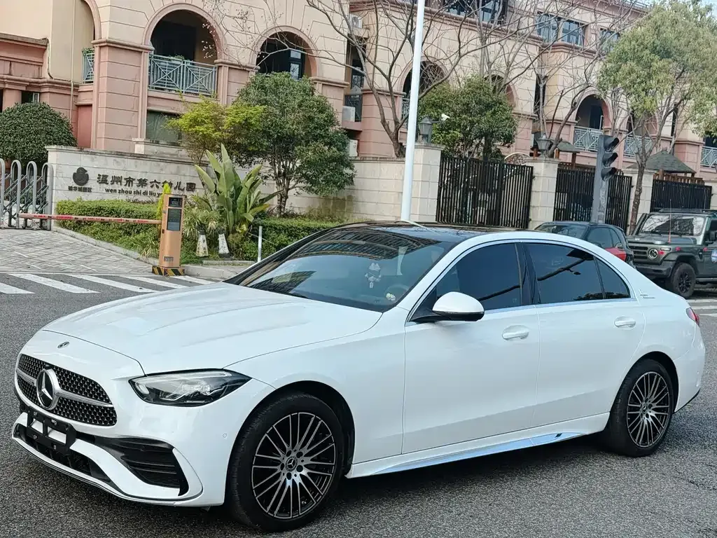 Mercedes-Benz C-Class — фото 10