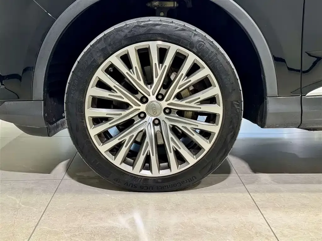 Audi Q7 2022 из CN, фото 6