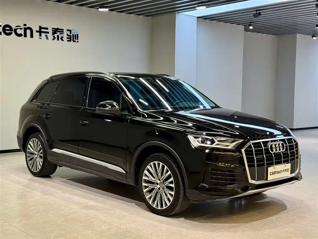 Audi Q7 2022 из CN, фото 8