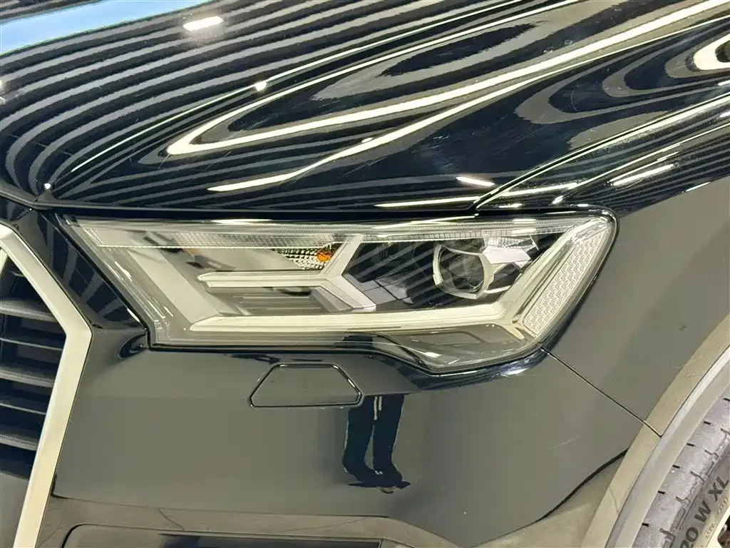 Audi Q7 2022 из CN, фото 5