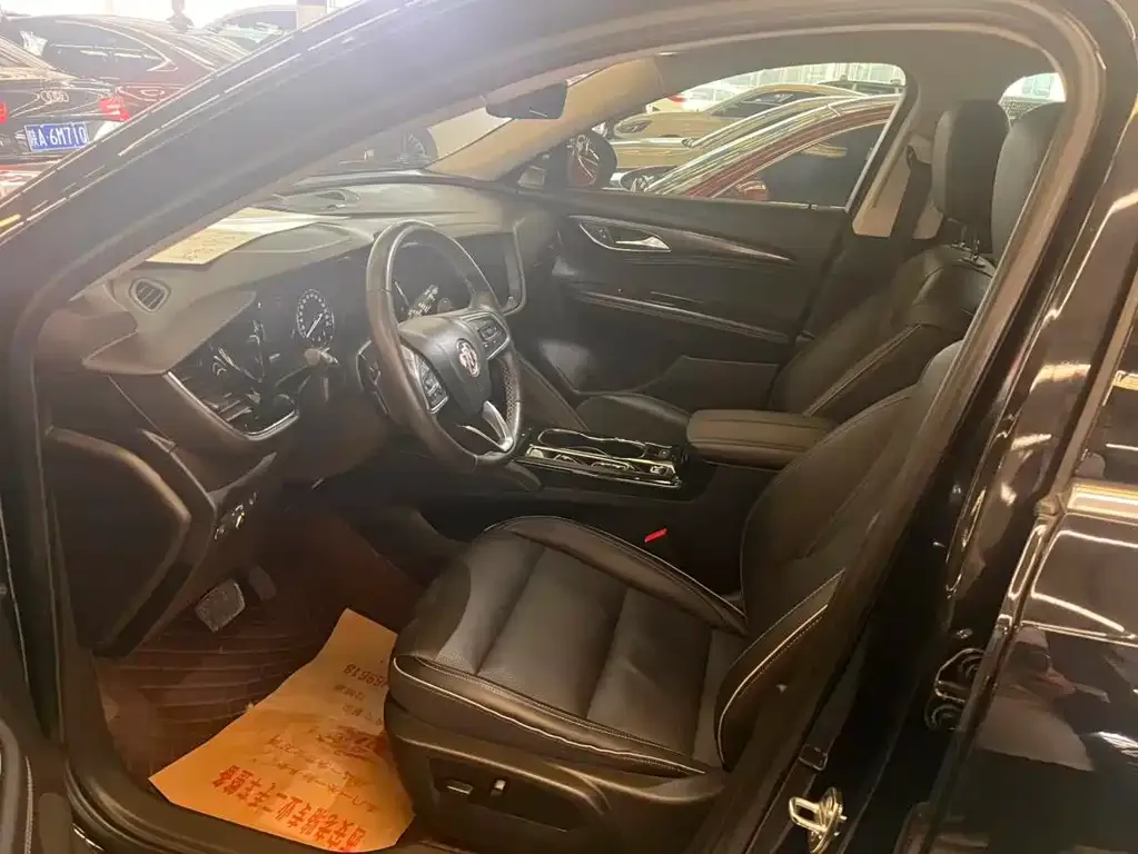 Buick Envision Plus — фото 2