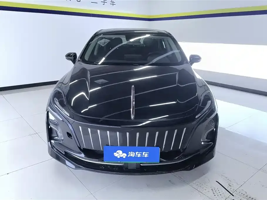 Hongqi E-QM5 2023 из CN, фото 2