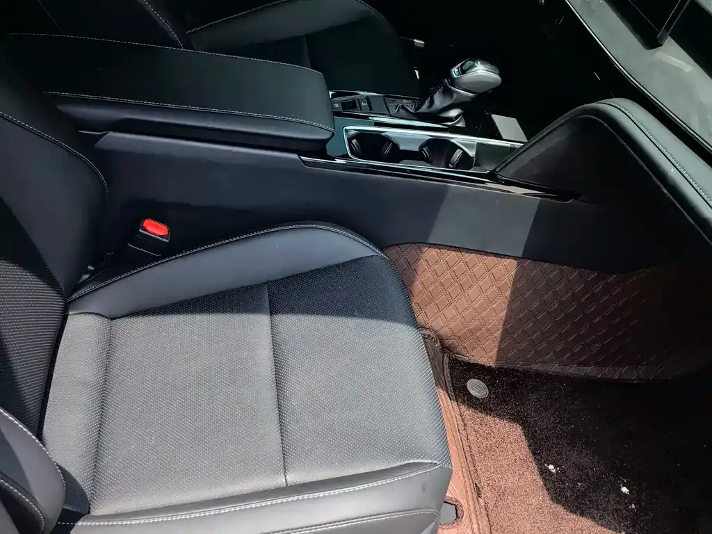 Toyota Camry 2026 из CN, фото 3