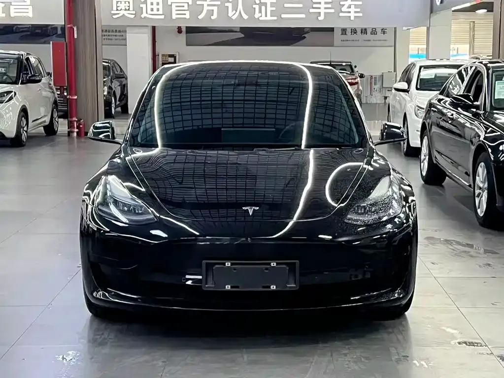 Tesla Model 3 2023 из CN, фото 1