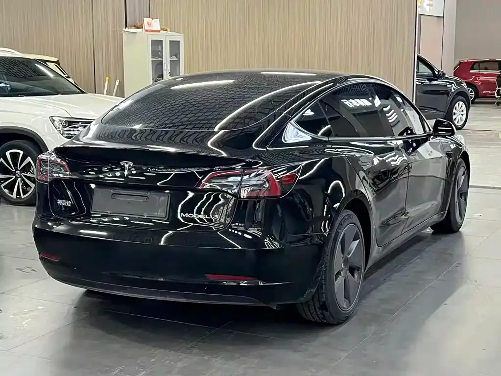 Tesla Model 3 2023 из CN, фото 2
