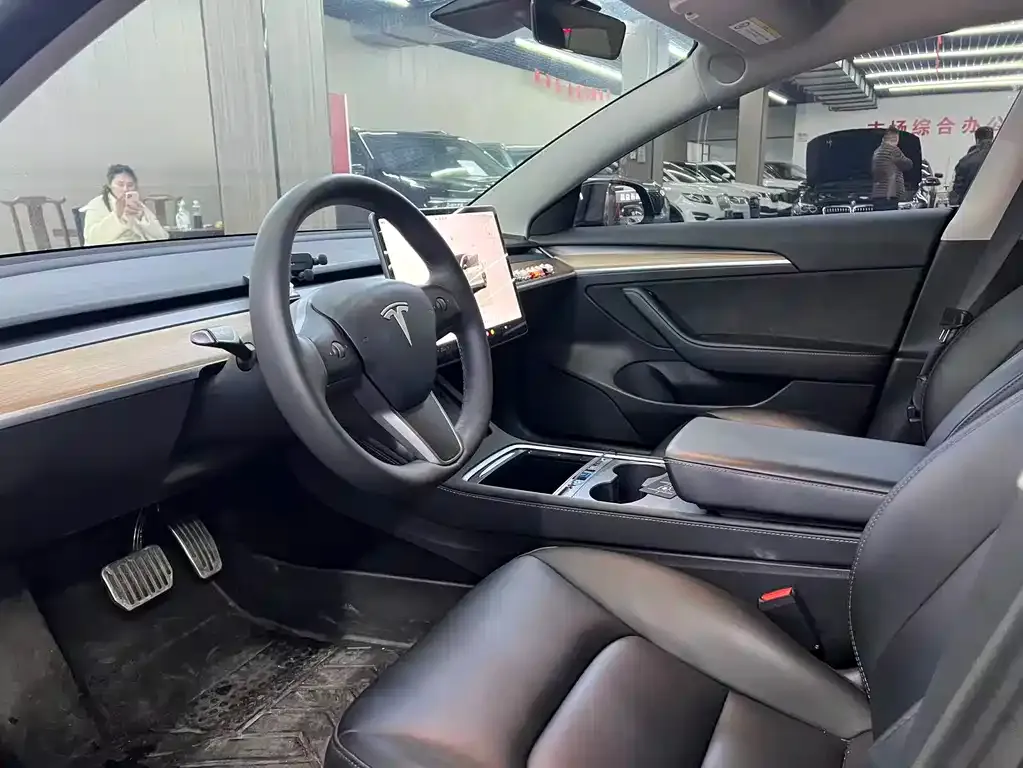 Tesla Model 3 2023 из CN, фото 9