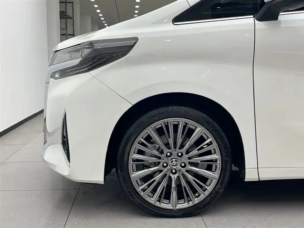 Toyota Alphard 2022 из CN, фото 9