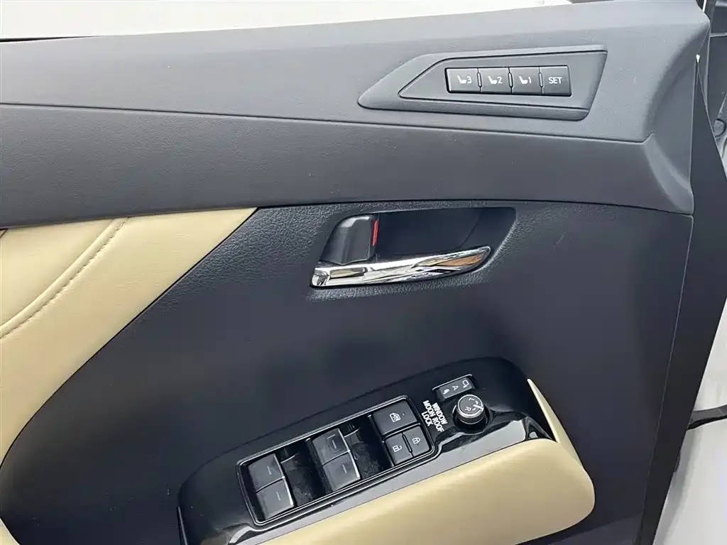 Toyota Alphard 2022 из CN, фото 8