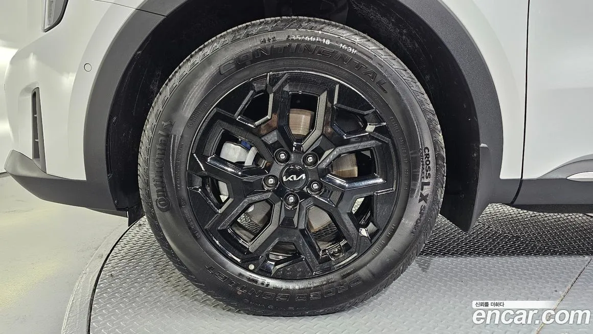 Kia Sorento — фото 9
