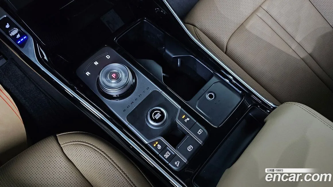Kia Sorento — фото 7