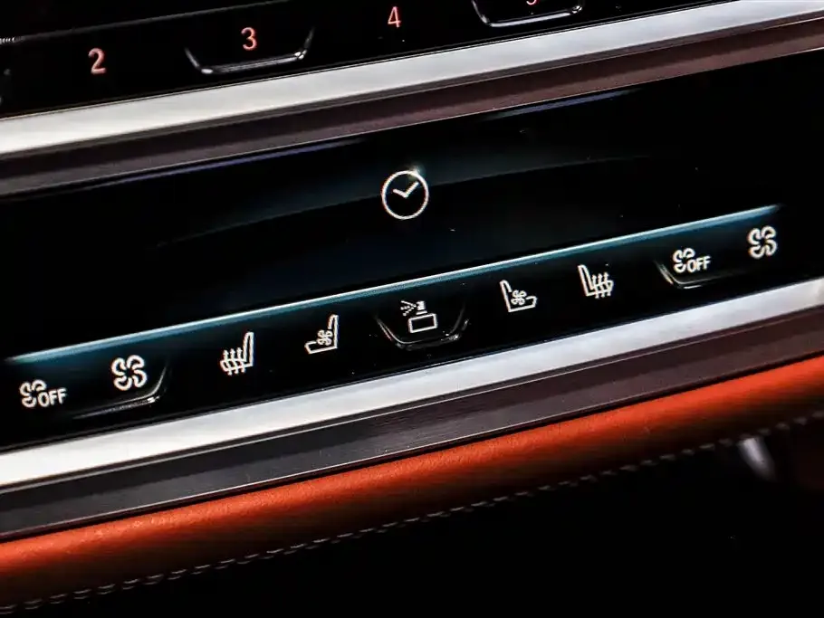 BMW 7 Series — фото 2
