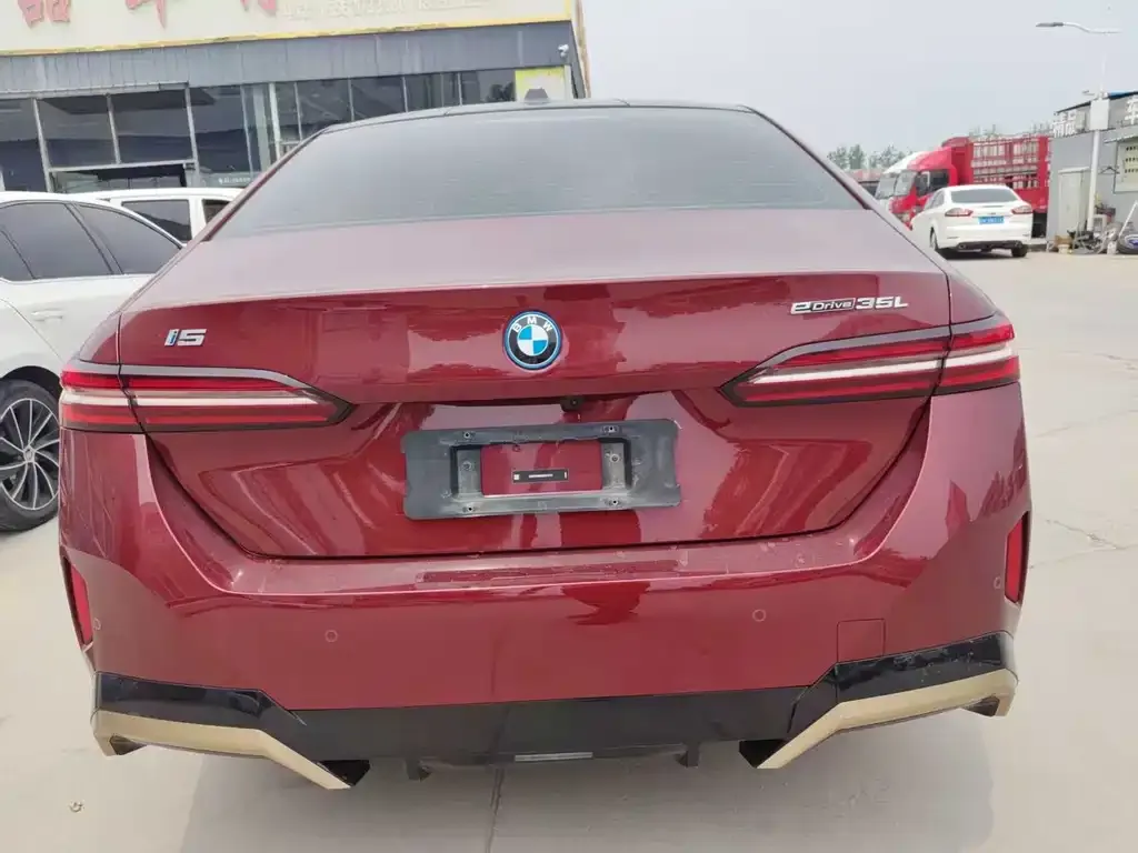 BMW i5 2024 из CN, фото 7