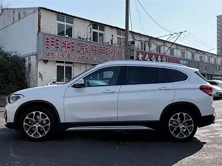 BMW X1 2022 из CN, фото 3