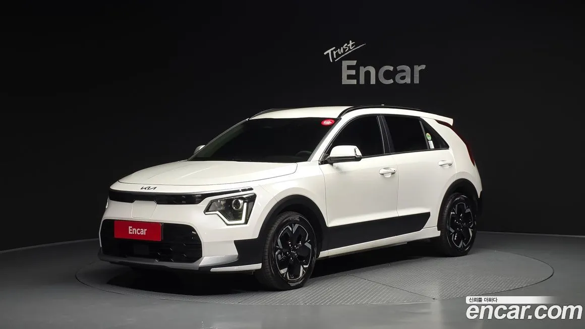 Kia Niro — фото 1