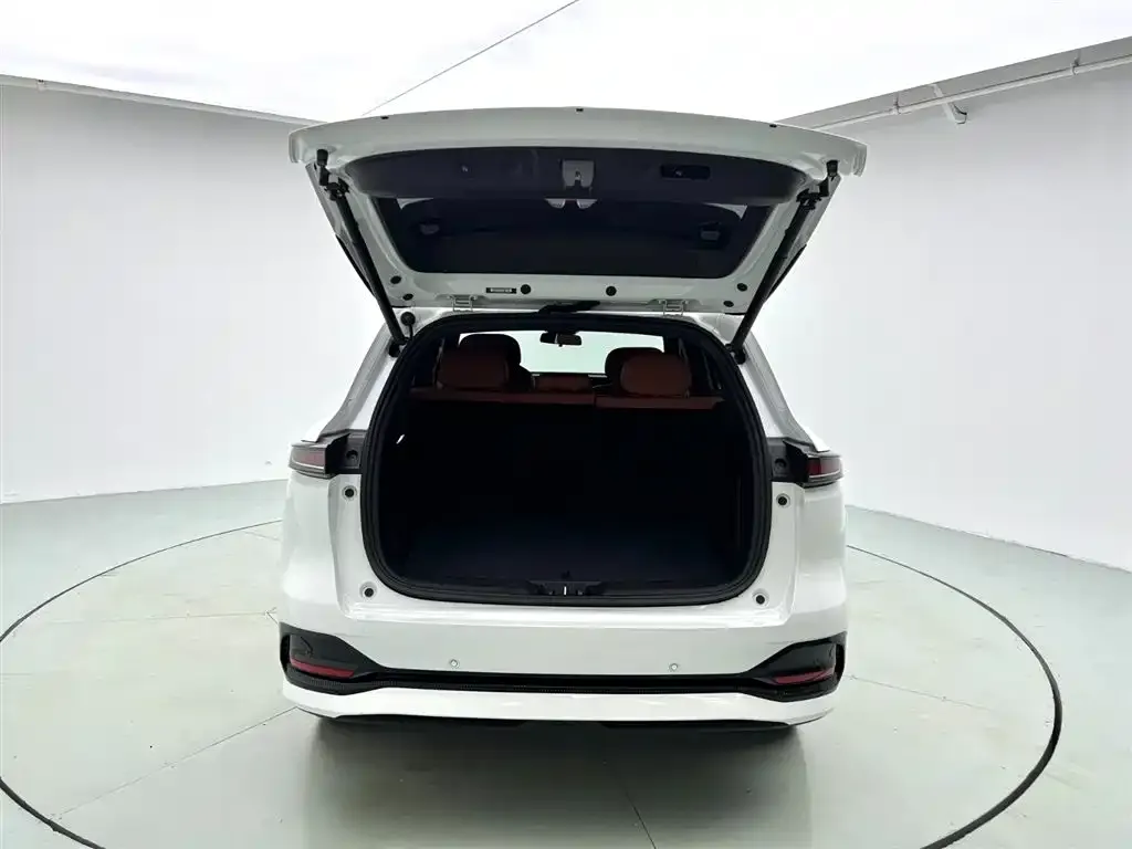 Changan CS75PLUS — фото 10