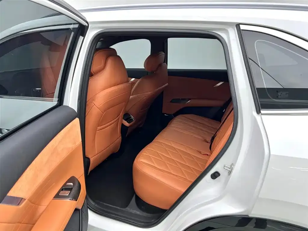 Changan CS75PLUS — фото 9