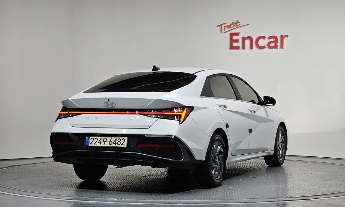 Hyundai AVANTE — фото 5