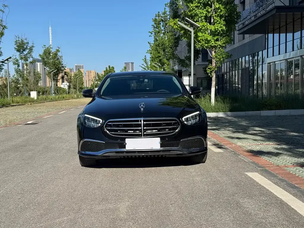 Mercedes-Benz E-Class 2023 из CN, фото 7