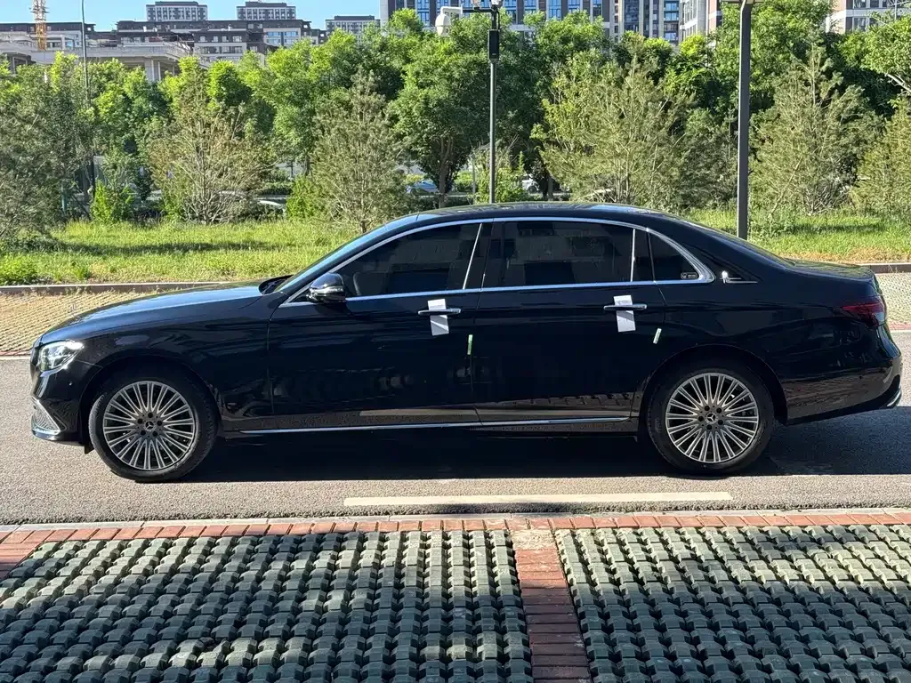 Mercedes-Benz E-Class 2023 из CN, фото 9