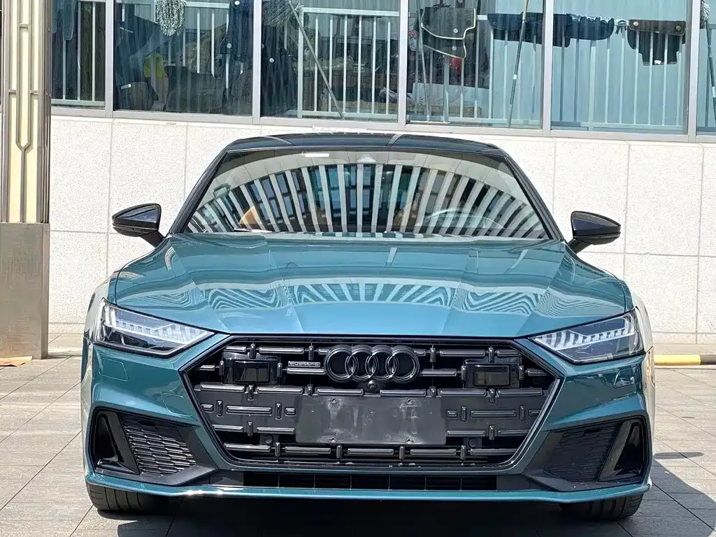 Audi A7L 2022 из CN, фото 10