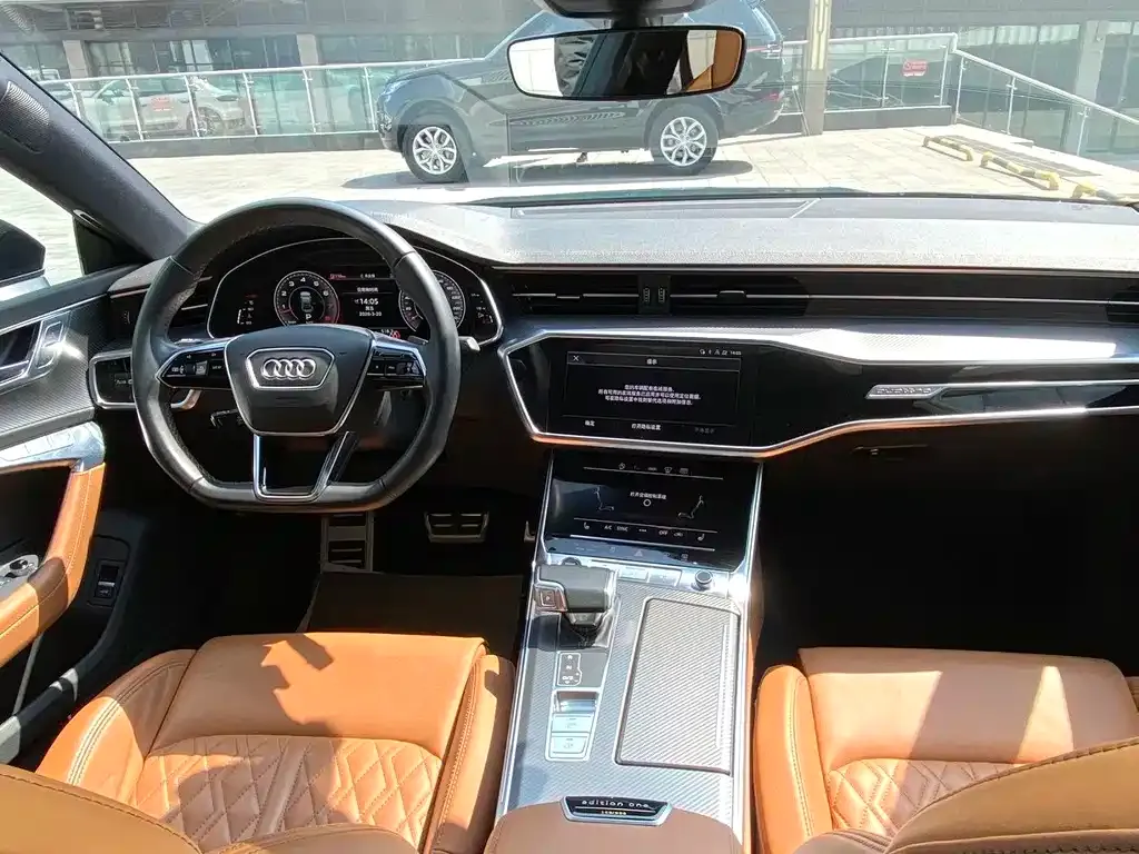 Audi A7L 2022 из CN, фото 9