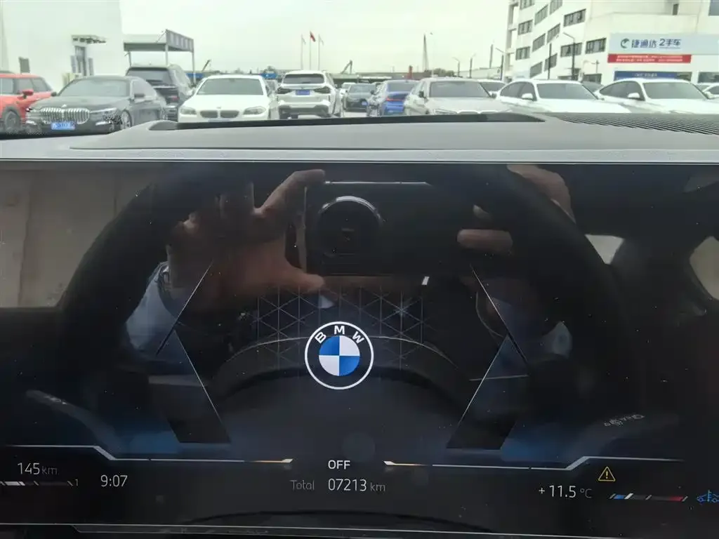 BMW 5 Series 2025 из CN, фото 6