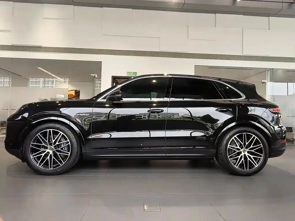Porsche Cayenne Hybrid 2024 из CN, фото 5
