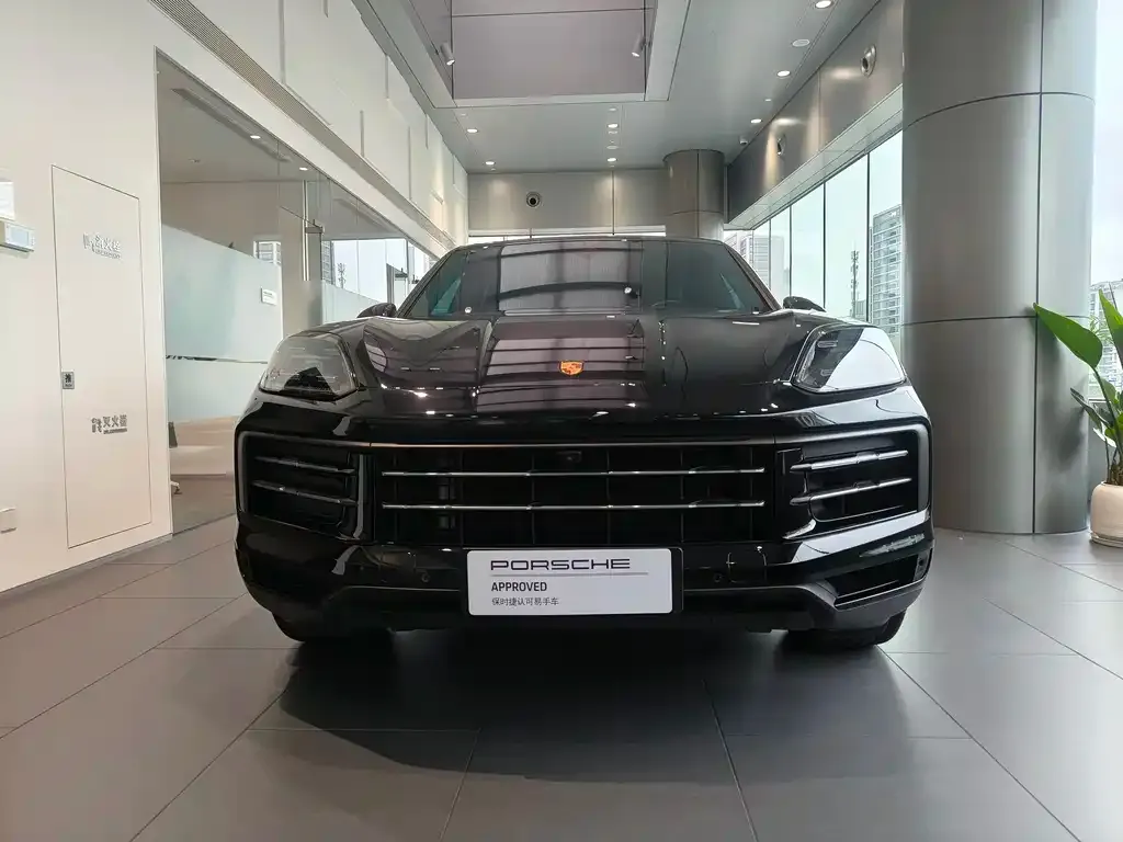 Porsche Cayenne Hybrid 2024 из CN, фото 2