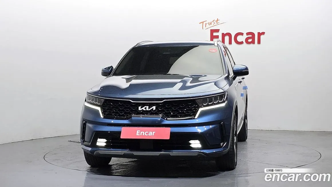 Kia Sorento — фото 8