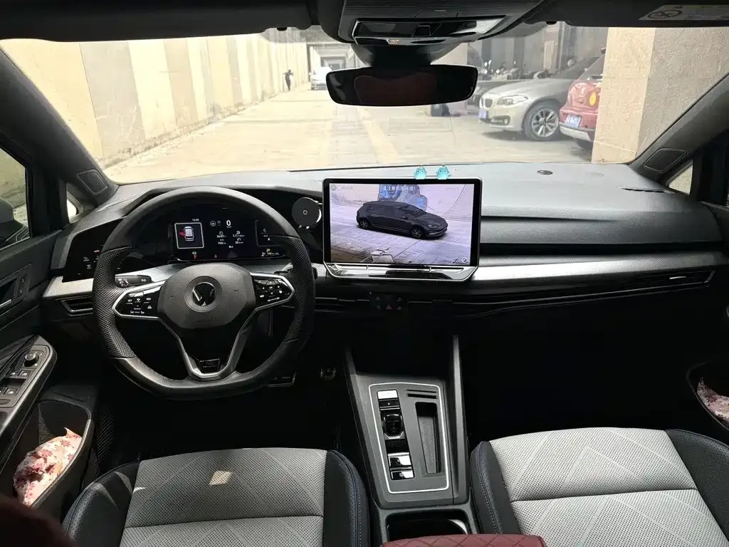 Volkswagen Golf 2025 из CN, фото 3