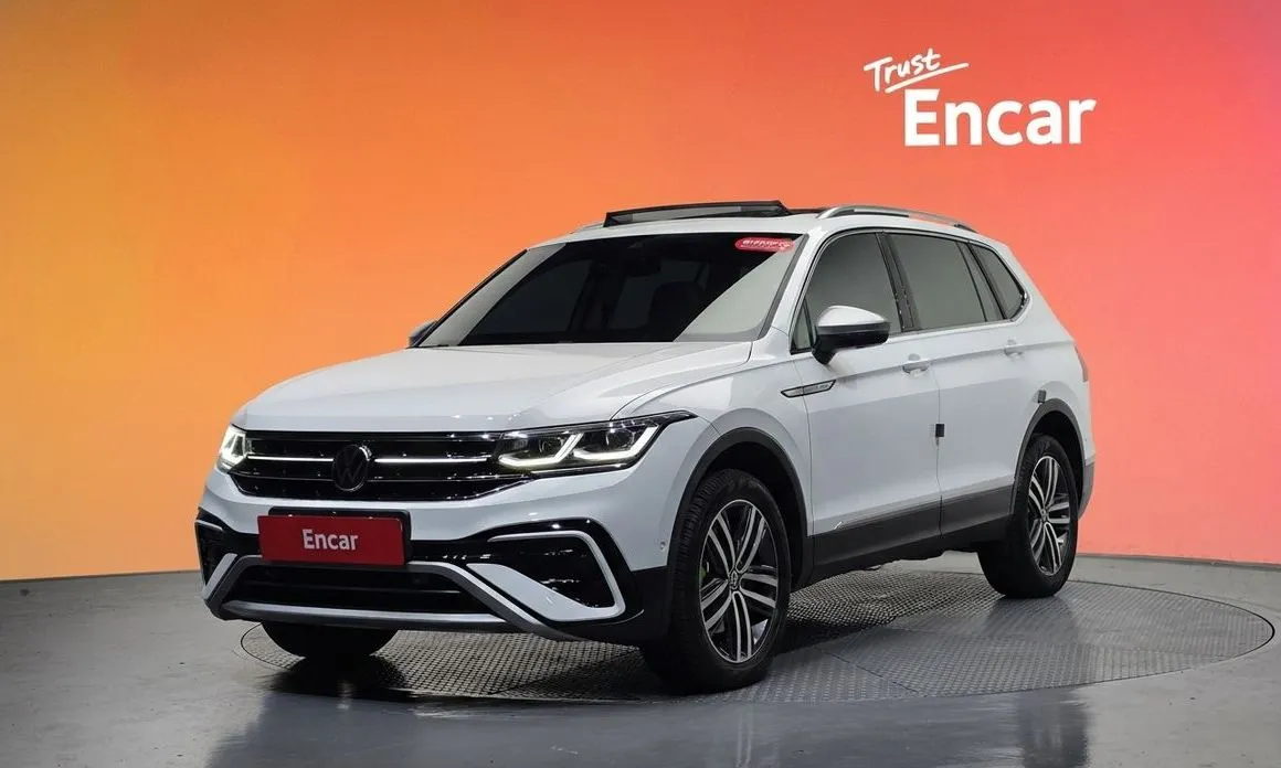 Volkswagen Tiguan — фото 1