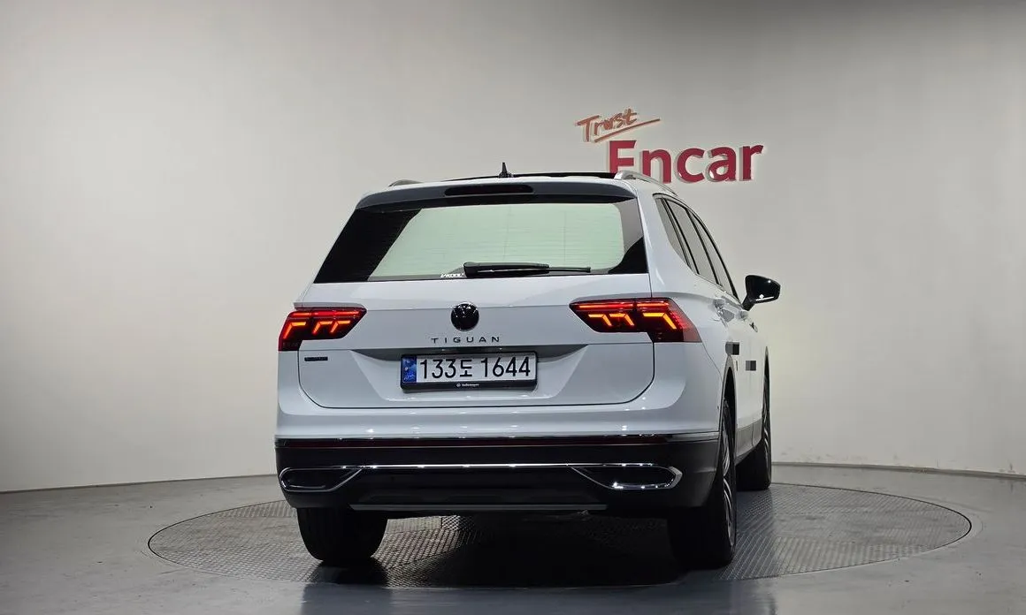 Volkswagen Tiguan — фото 3