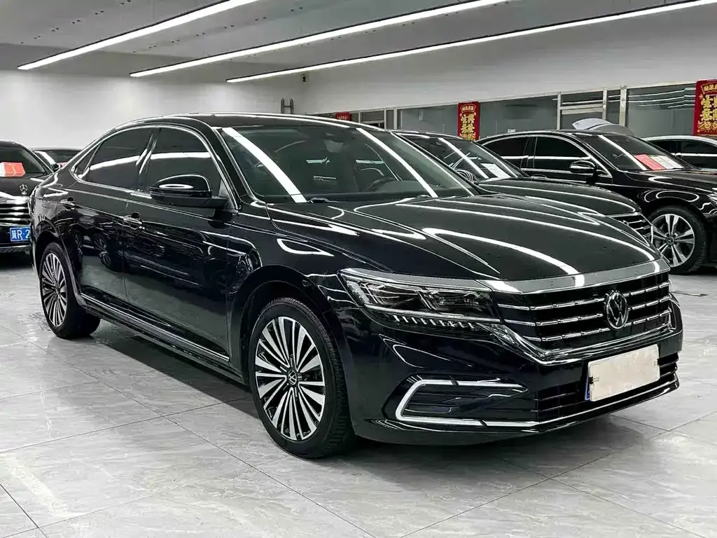 Volkswagen Passat — фото 5