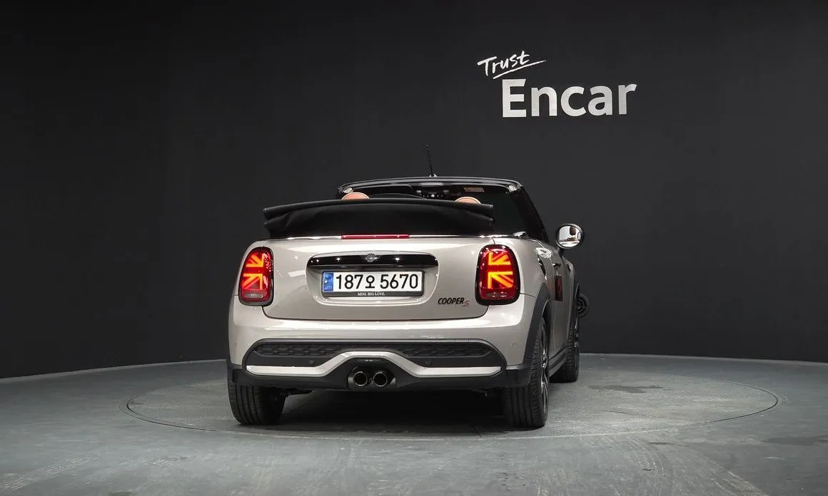 Mini Cooper Convertible — фото 9