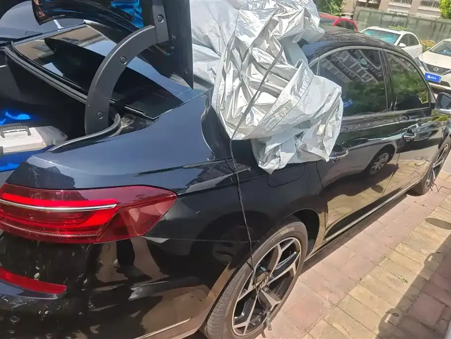 Volkswagen Passat 2024 из CN, фото 7