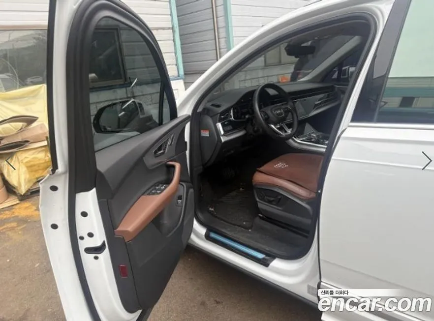 Audi Q7 2021 из KR, фото 5