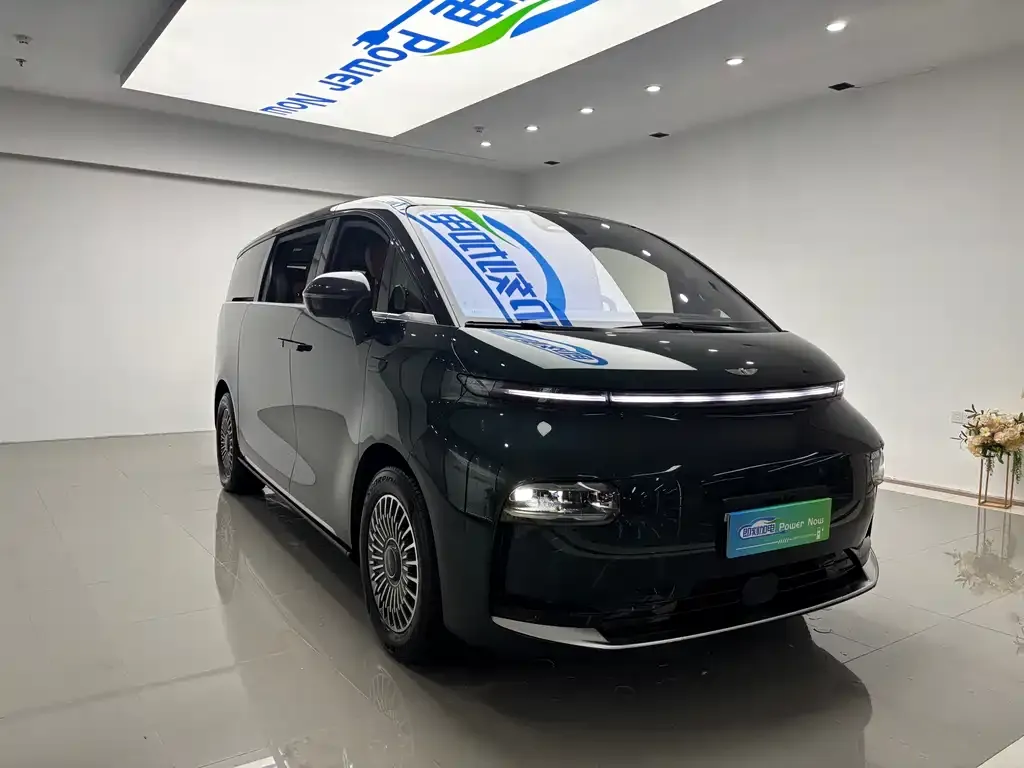 Geely Yizhen L380 2025 из CN, фото 6