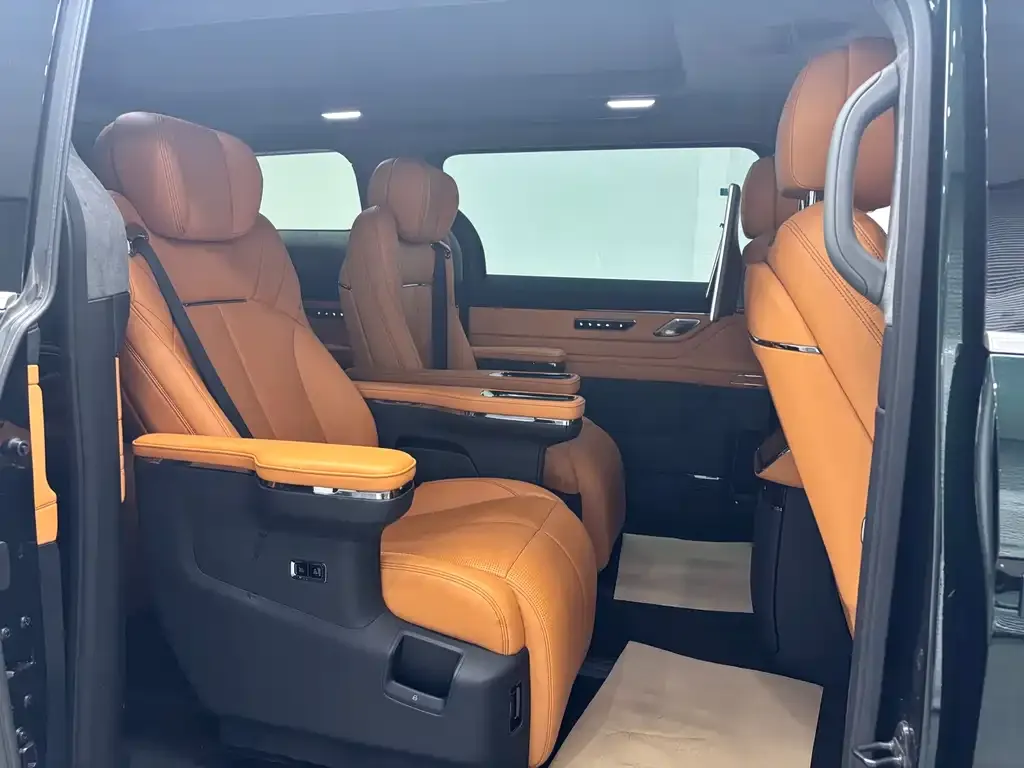 Geely Yizhen L380 2025 из CN, фото 2