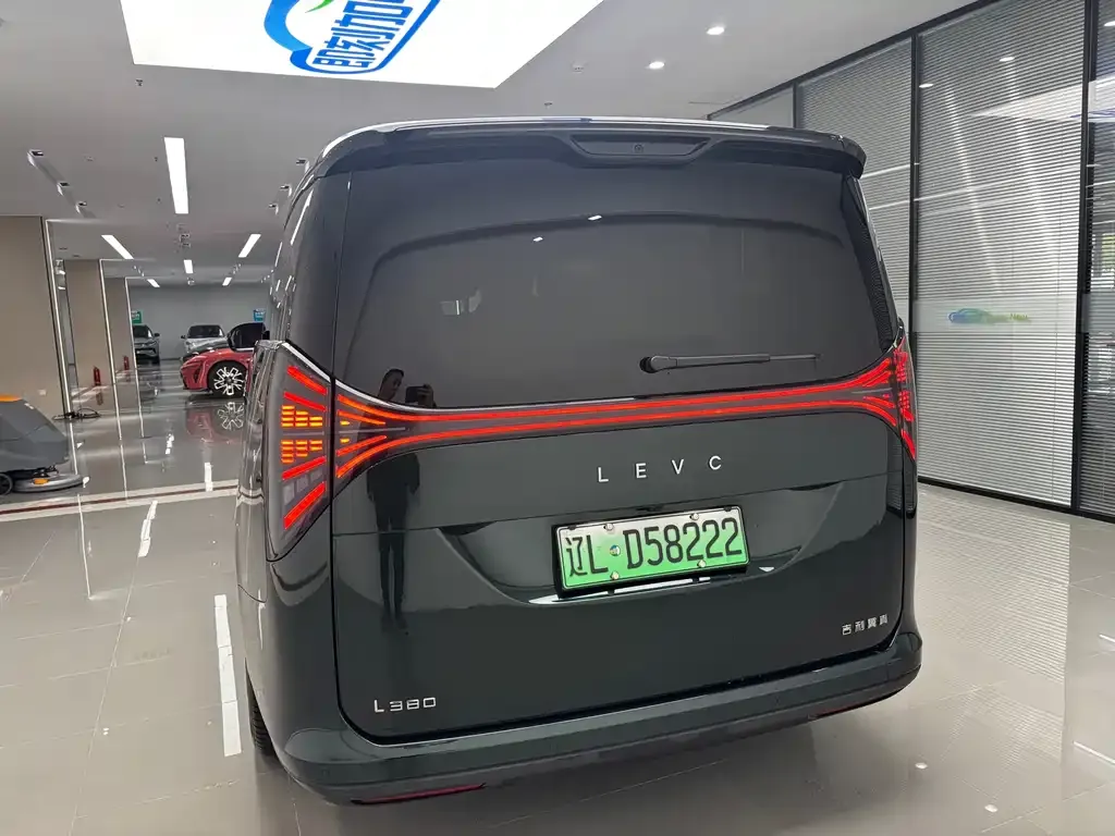 Geely Yizhen L380 2025 из CN, фото 9