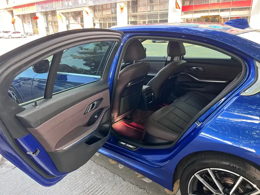 BMW 3 Series 2021 из CN, фото 4