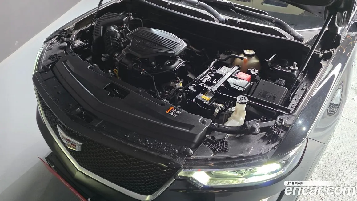 Cadillac XT6 2023 из KR, фото 8